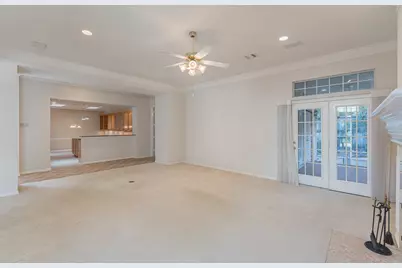 23 E Palmer Bend, The Woodlands, TX 77381 - Photo 13