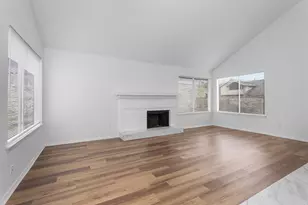 10610 Chapel Hill Dr, Houston, TX 77099 - Photo 7