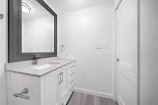129 E 31st 1/2 St, Houston, TX 77018 - Photo 17