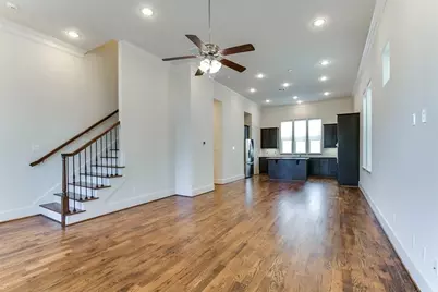 2010 Beall Street, Houston, TX 77008 - Photo 13