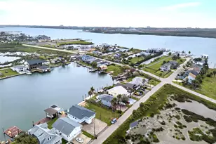 906 91st St, Galveston, TX 77554 - Photo 43