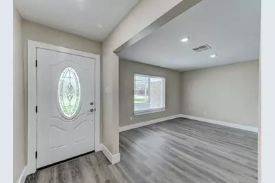 203 Doverfield Drive, Houston, TX 77037 - Photo 5