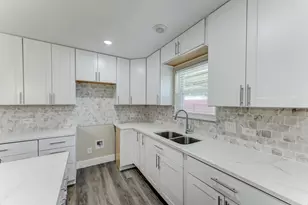 203 Doverfield Dr, Houston, TX 77037 - Photo 15