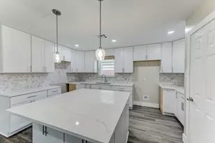 203 Doverfield Dr, Houston, TX 77037 - Photo 15