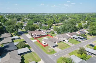 203 Doverfield Dr, Houston, TX 77037 - Photo 49