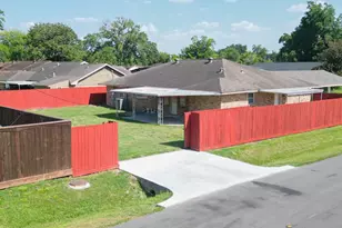 203 Doverfield Dr, Houston, TX 77037 - Photo 45
