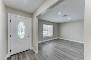 203 Doverfield Dr, Houston, TX 77037 - Photo 5