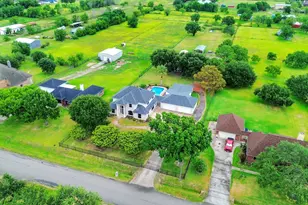 1209 Robinson Rd, La Porte, TX 77571 - Photo 3