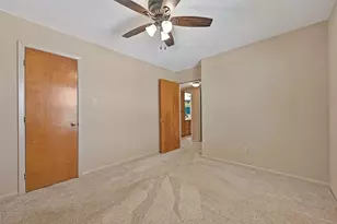 214 Easterly Dr, Tiki Island, TX 77554 - Photo 31