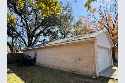 4822 Misty Shadows Drive, Houston, TX 77041 - Photo 3