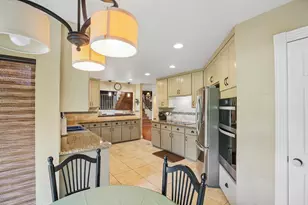 302 Charleston St, Friendswood, TX 77546 - Photo 15
