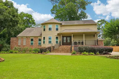 302 Charleston Street, Friendswood, TX 77546 - Photo 1