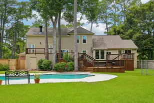302 Charleston St, Friendswood, TX 77546 - Photo 33