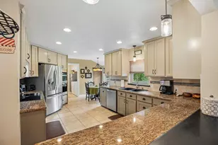 302 Charleston St, Friendswood, TX 77546 - Photo 17
