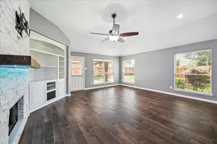 20910 Sandy Briar Ct, Spring, TX 77379 - Photo 9