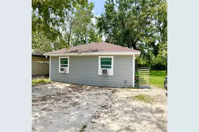 7003 Hoffman Street, Houston, TX 77028 - Photo 3
