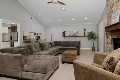 99 N Deerfoot Circle, The Woodlands, TX 77380 - Photo 9