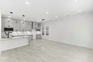 7544 Dyer St, Houston, TX 77088 - Photo 7