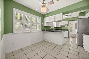 11311 Cold Spring Dr, Houston, TX 77043 - Photo 13