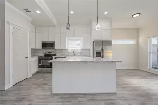 2708 Sam Wilson St, Houston, TX 77020 - Photo 5