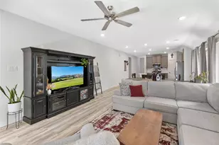 353 Salerio Wy, Conroe, TX 77301 - Photo 19