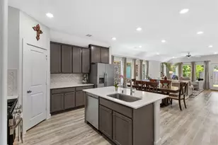 353 Salerio Wy, Conroe, TX 77301 - Photo 13