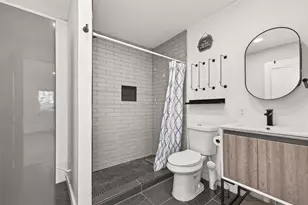 707 Montclair Blvd, Sugar Land, TX 77478 - Photo 41