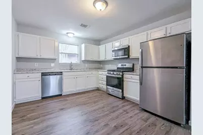 8106 Claiborne Street, Houston, TX 77078 - Photo 5
