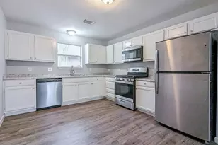 8106 Claiborne St, Houston, TX 77078 - Photo 5