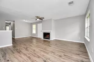 8106 Claiborne St, Houston, TX 77078 - Photo 11
