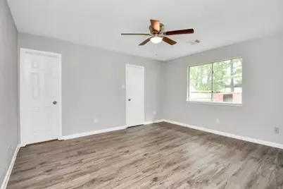 8106 Claiborne Street, Houston, TX 77078 - Photo 21