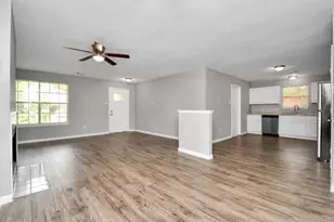 8106 Claiborne St, Houston, TX 77078 - Photo 7