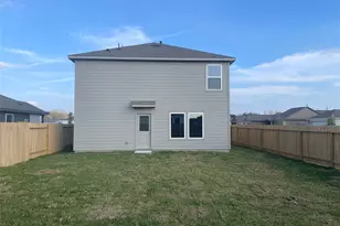 1113 Live Oak Ave, Bay City, TX 77414 - Photo 9