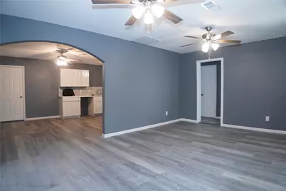 6803 6th Street, Hitchcock, TX 77563 - Photo 7