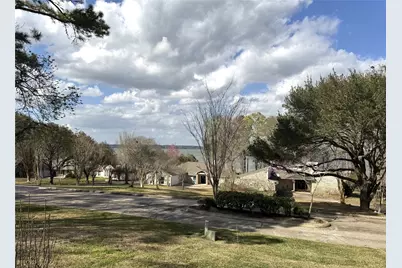 220 Lake Oaks Boulevard, Coldspring, TX 77331 - Photo 9