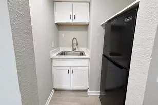 9711 Linkmeadow Ln, Houston, TX 77025 - Photo 5