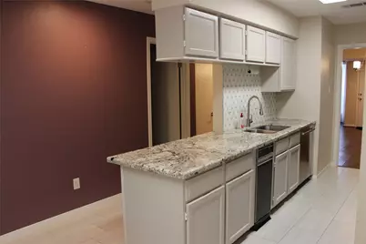 13319 Parkway Boulevard, Sugar Land, TX 77478 - Photo 11