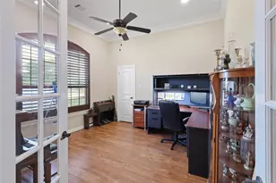 6311 Redfish Reef Dr, Beach City, TX 77523 - Photo 9