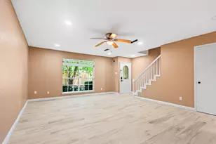 6711 Biggs Ct, Houston, TX 77061 - Photo 5