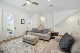 930 Dunleigh Meadows Ln, Houston, TX 77055 - Photo 15