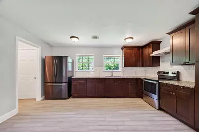 3031 Groton Drive, Houston, TX 77051 - Photo 11