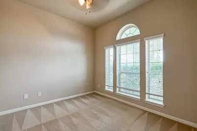6206 Falling Briar Lane, Sugar Land, TX 77479 - Photo 9