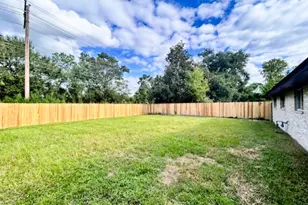 11122 Dalebrook Dr, Houston, TX 77016 - Photo 11