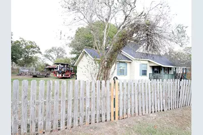 10844 Highway 159 E, Bellville, TX 77418 - Photo 17