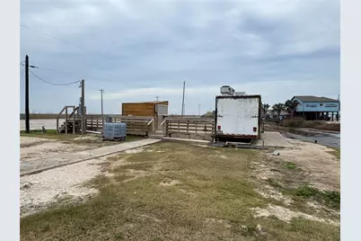 1710 Fm 2031, Matagorda, TX 77457 - Photo 9