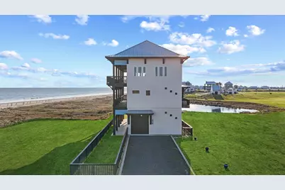 438 Seagrass, Gilchrist, TX 77617 - Photo 5