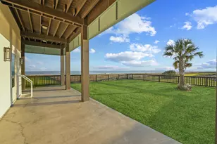 438 Seagrass, Gilchrist, TX 77617 - Photo 31