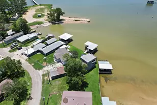 210 W Lakeview Wood, Onalaska, TX 77360 - Photo 37