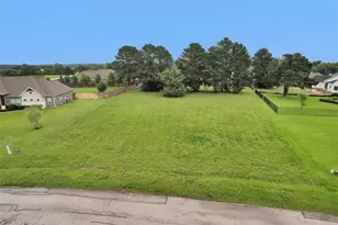 96 Grandview Blvd, Montgomery, TX 77356 - Photo 1