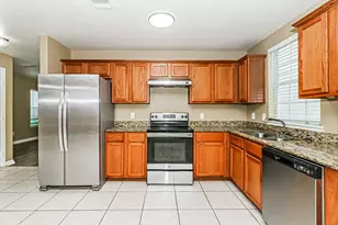 4939 S Cancun Dr, Houston, TX 77045 - Photo 7